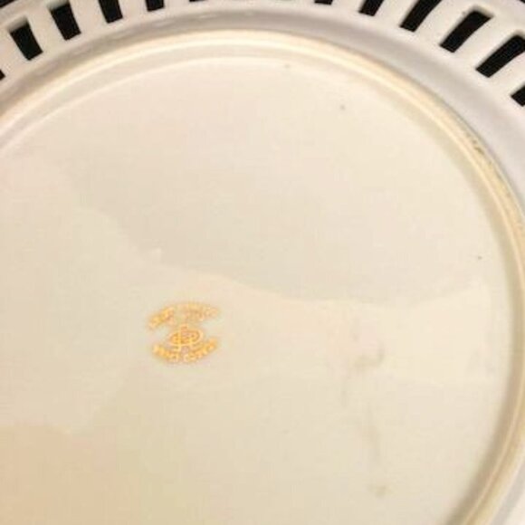 Vintage Ucagco Porcelain Ceramic Fruit Plate Grapes Reticulated Gilded Japan - Picture 4 of 4